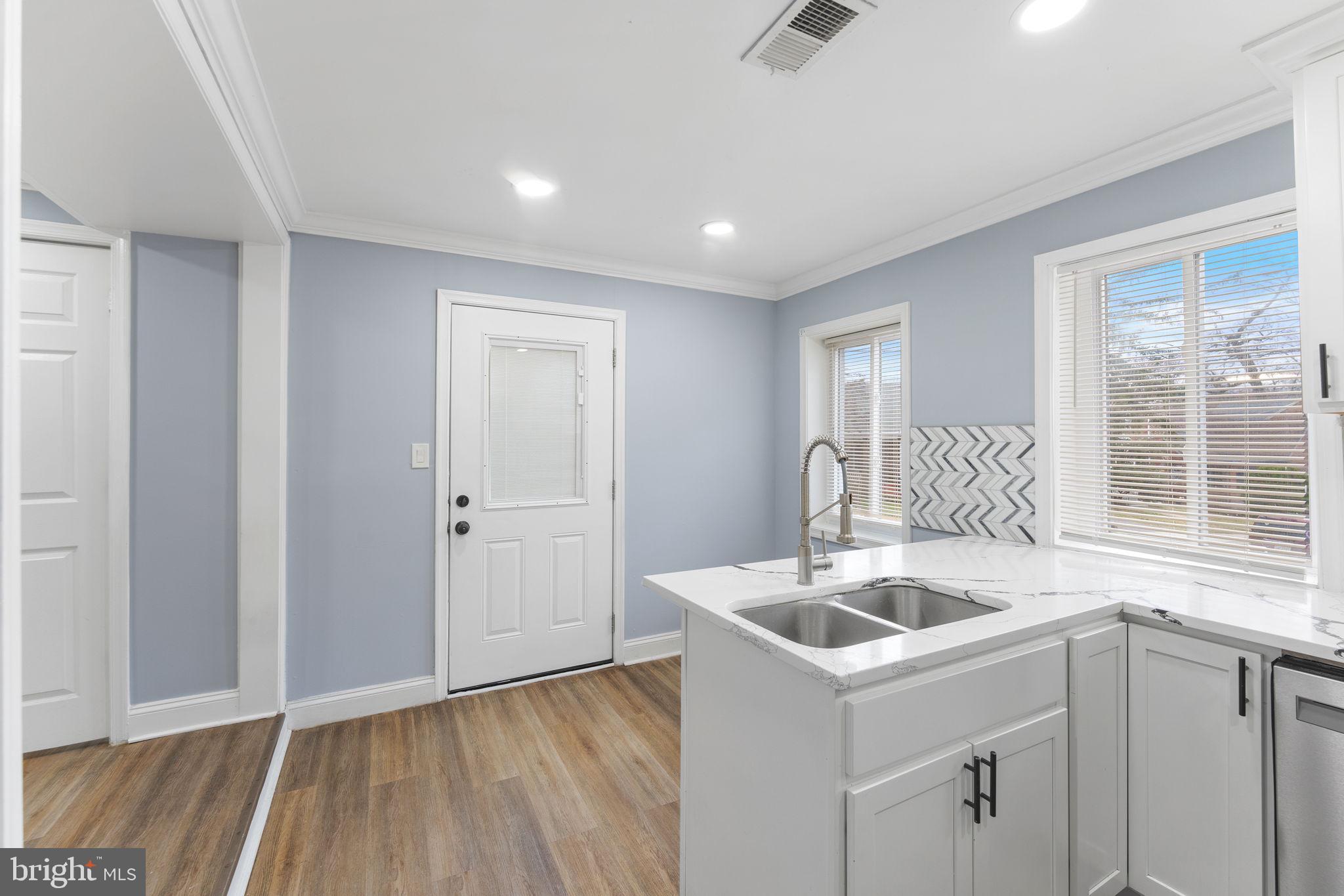 HYATTSVILLE - Residential