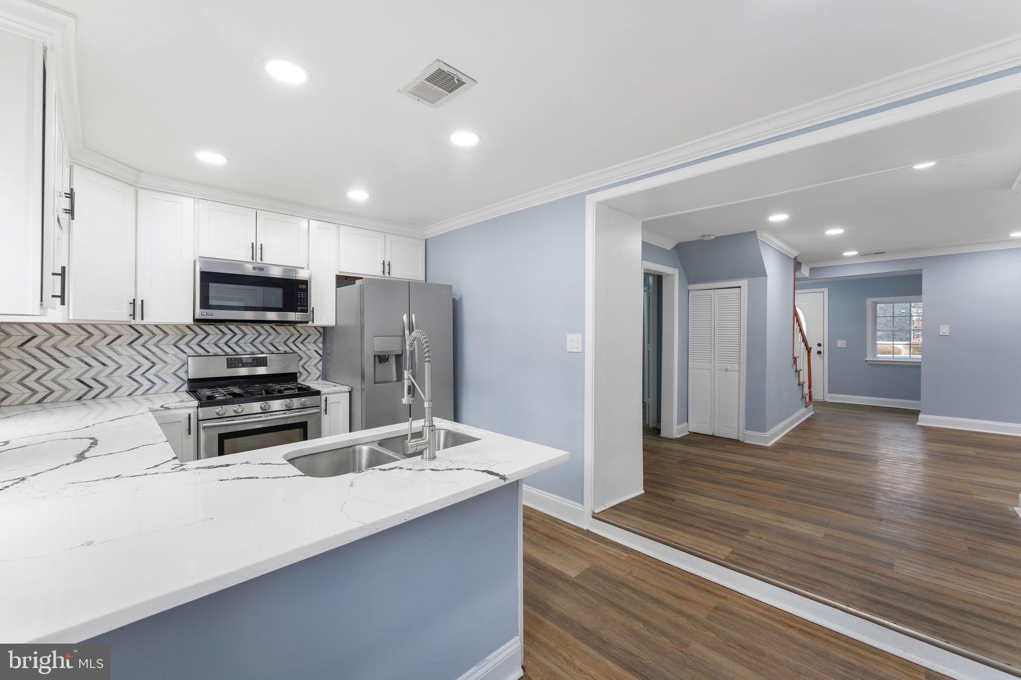 HYATTSVILLE - Residential