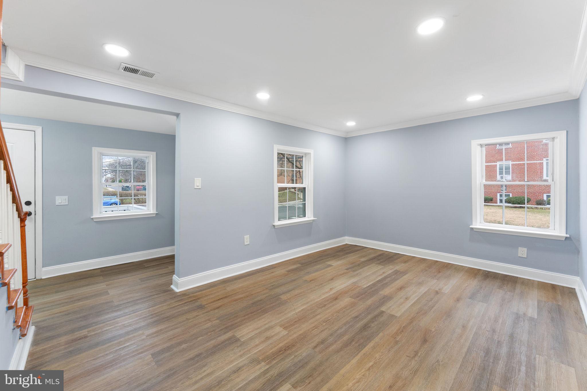 HYATTSVILLE - Residential