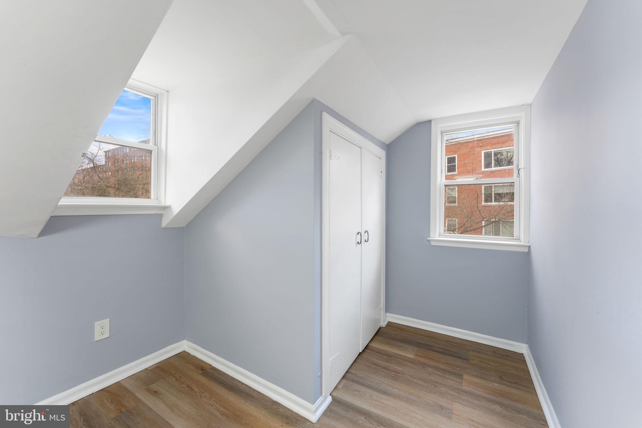 HYATTSVILLE - Residential