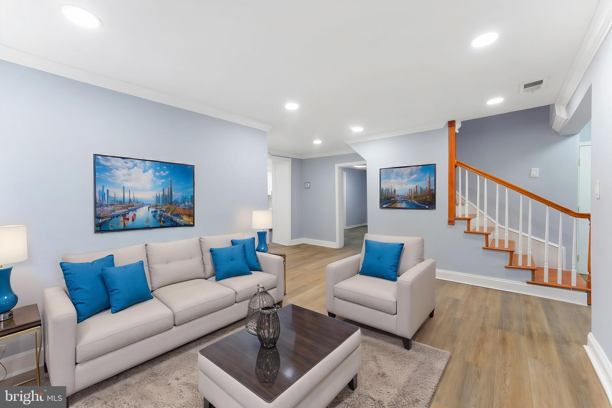 HYATTSVILLE - Residential