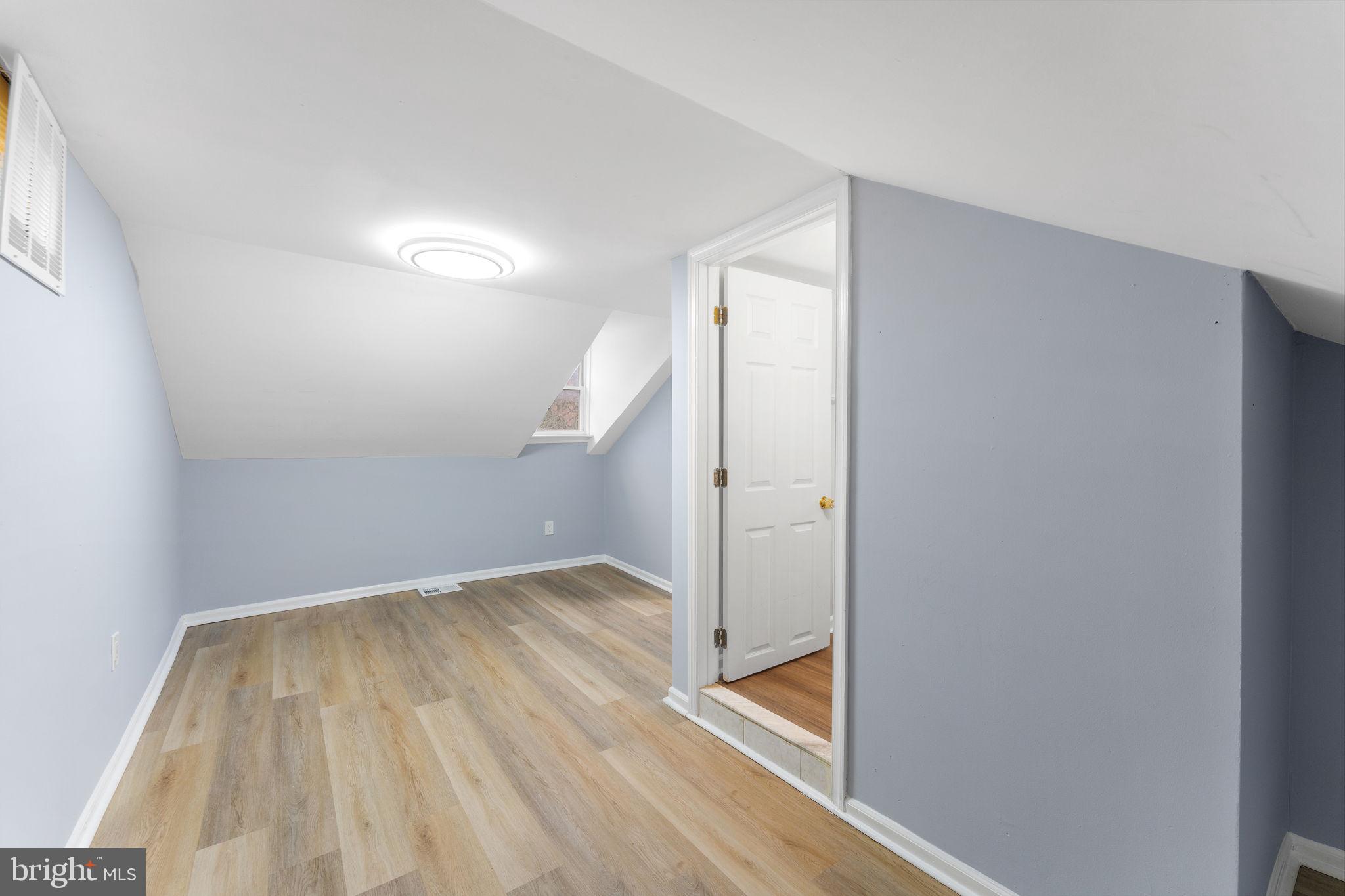 HYATTSVILLE - Residential