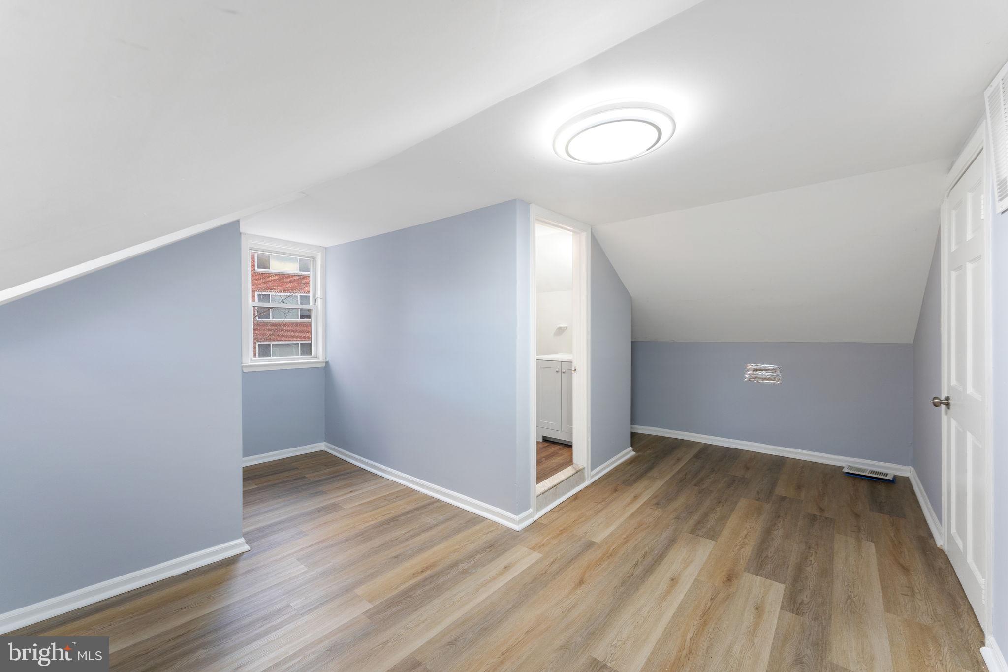 HYATTSVILLE - Residential