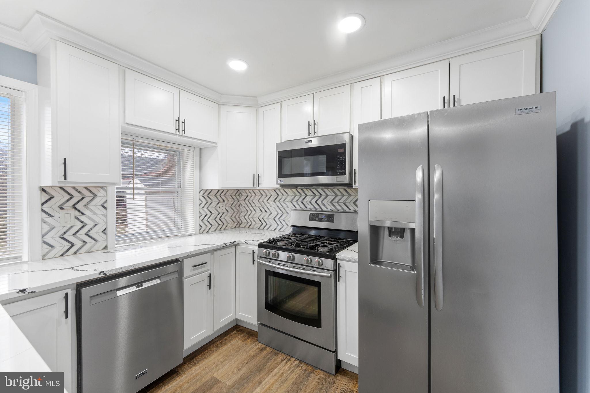 HYATTSVILLE - Residential