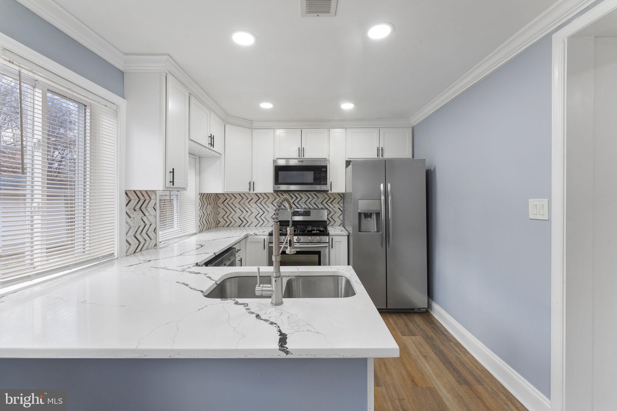 HYATTSVILLE - Residential