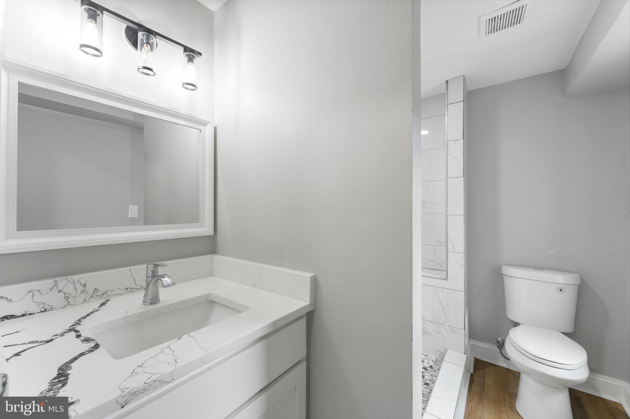 HYATTSVILLE - Residential