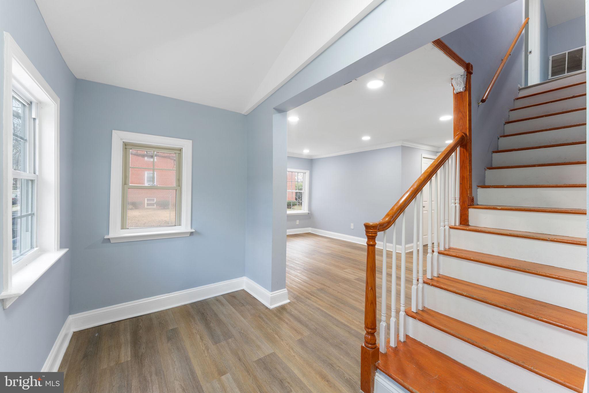 HYATTSVILLE - Residential