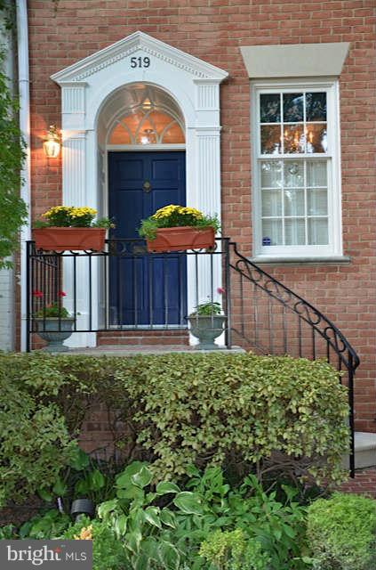 BULFINCH SQUARE - Residential