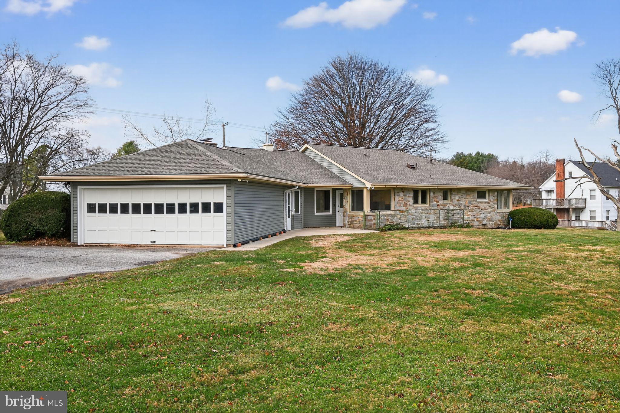 2112 OLD WESTMINSTER PIKE