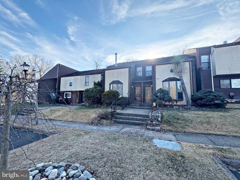 1706 JULIE COURT BENSALEM PA 19020