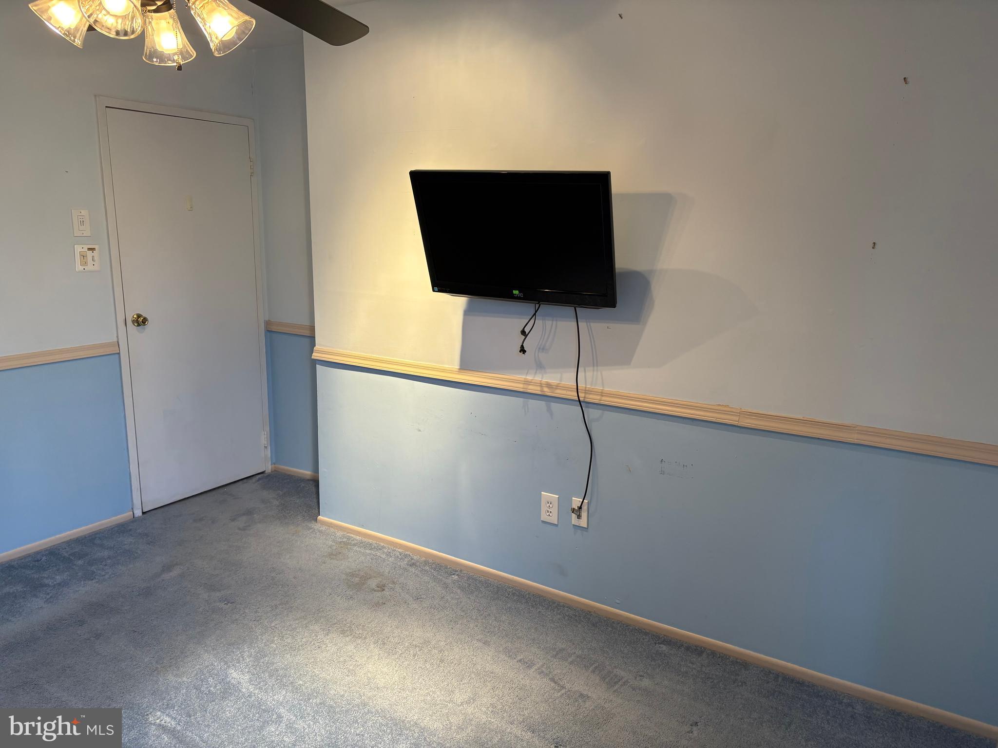 COMSTOCK - Residential