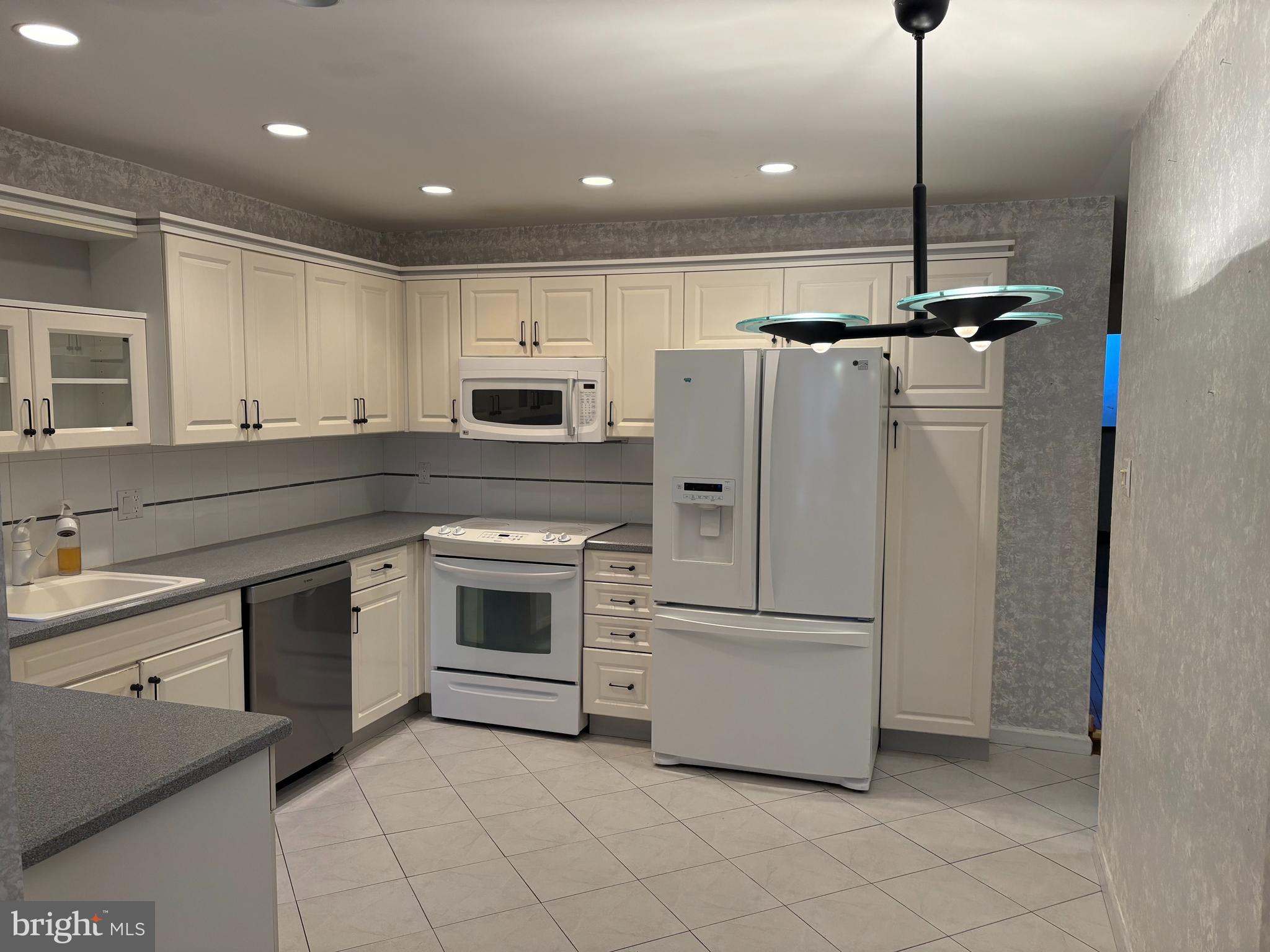 COMSTOCK - Residential