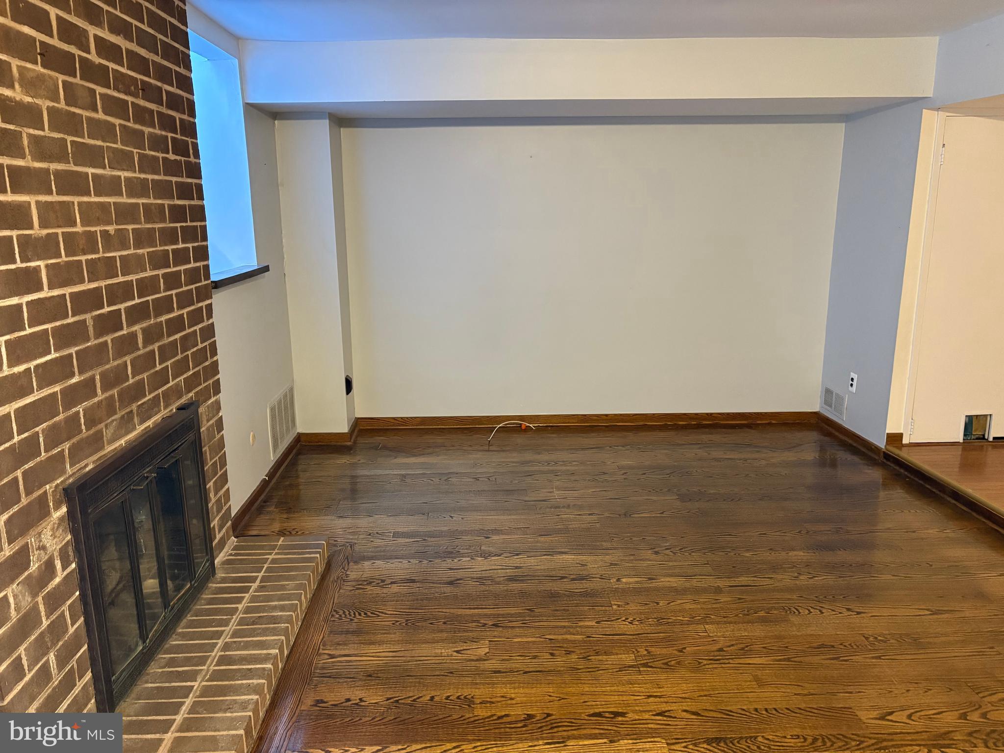 COMSTOCK - Residential