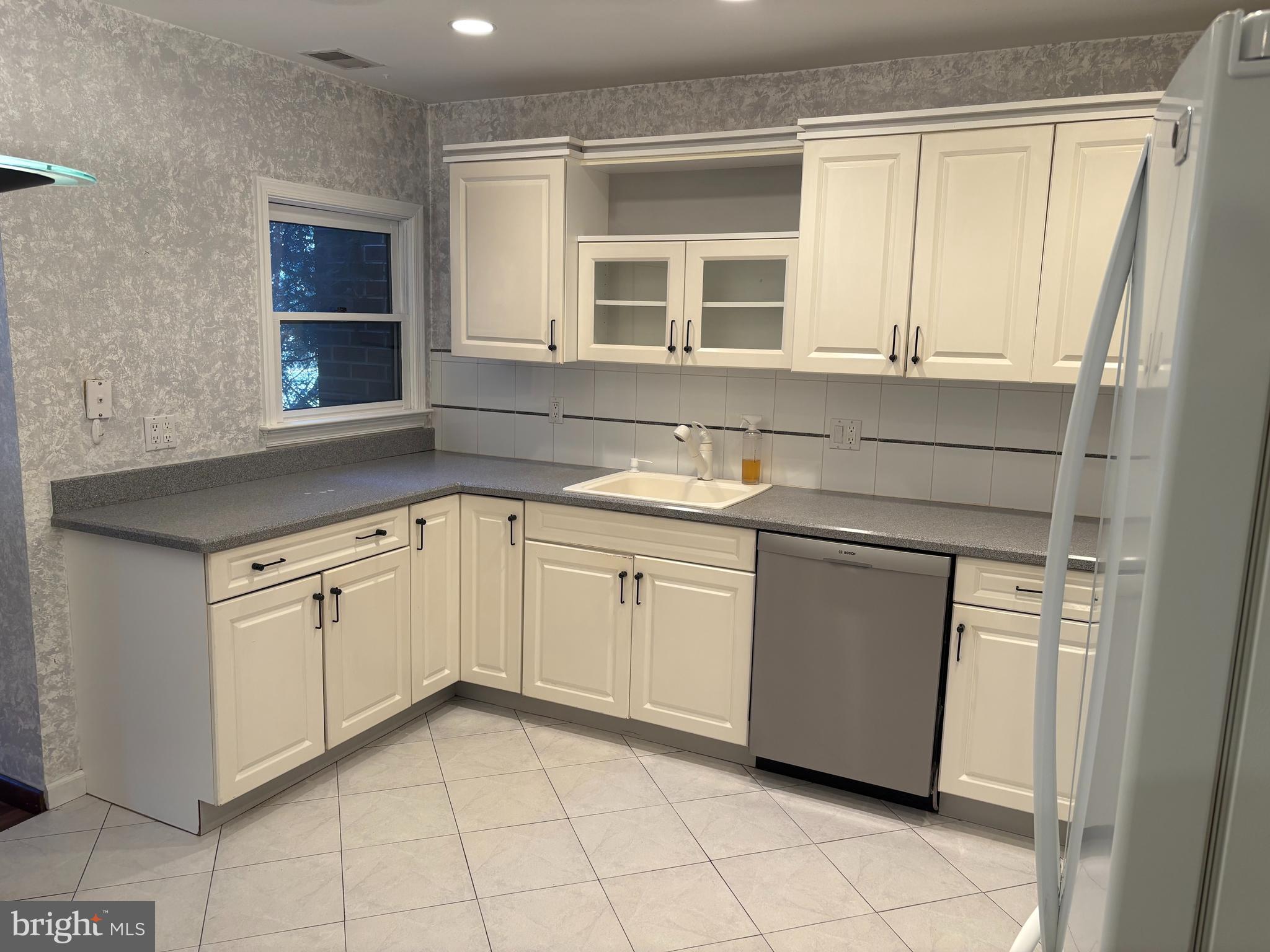 COMSTOCK - Residential