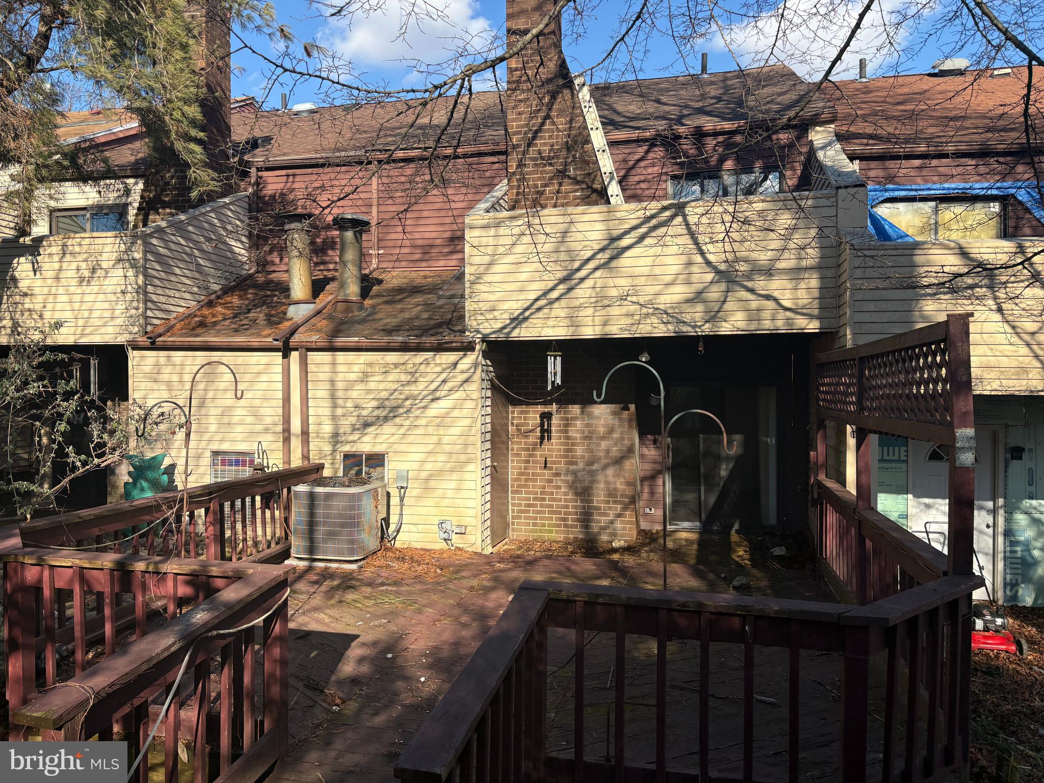 COMSTOCK - Residential