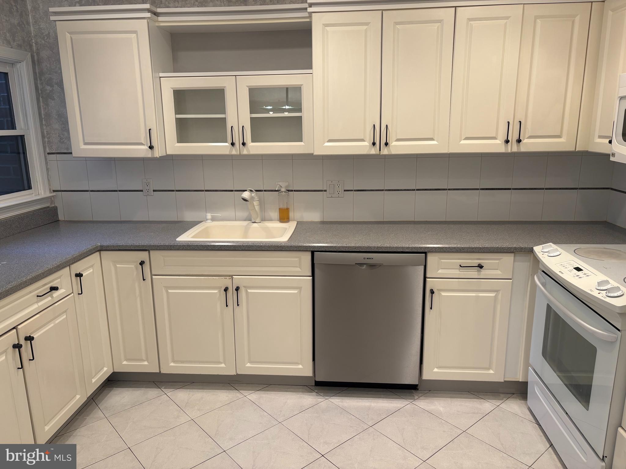 COMSTOCK - Residential