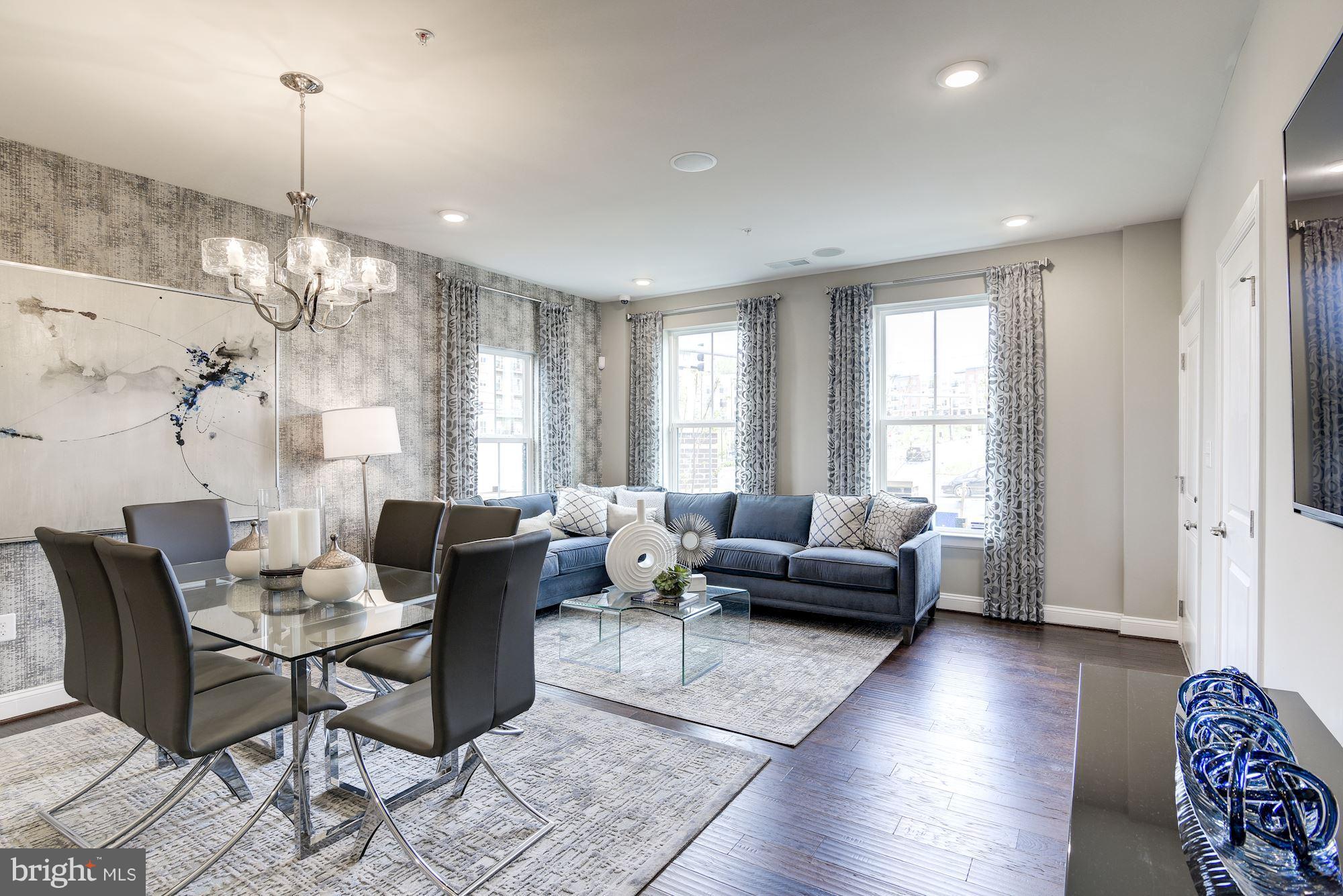 OAKDALE VILLAGE - Residential