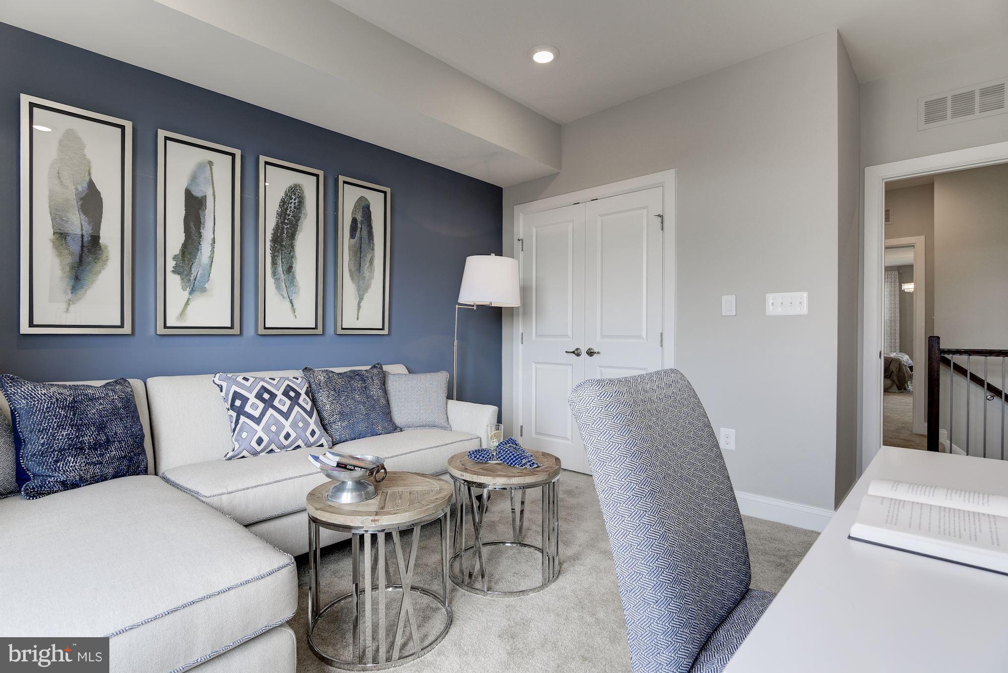 OAKDALE VILLAGE - Residential