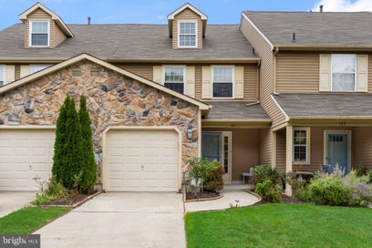 104 LAMPLIGHTER MARLTON NJ 08053