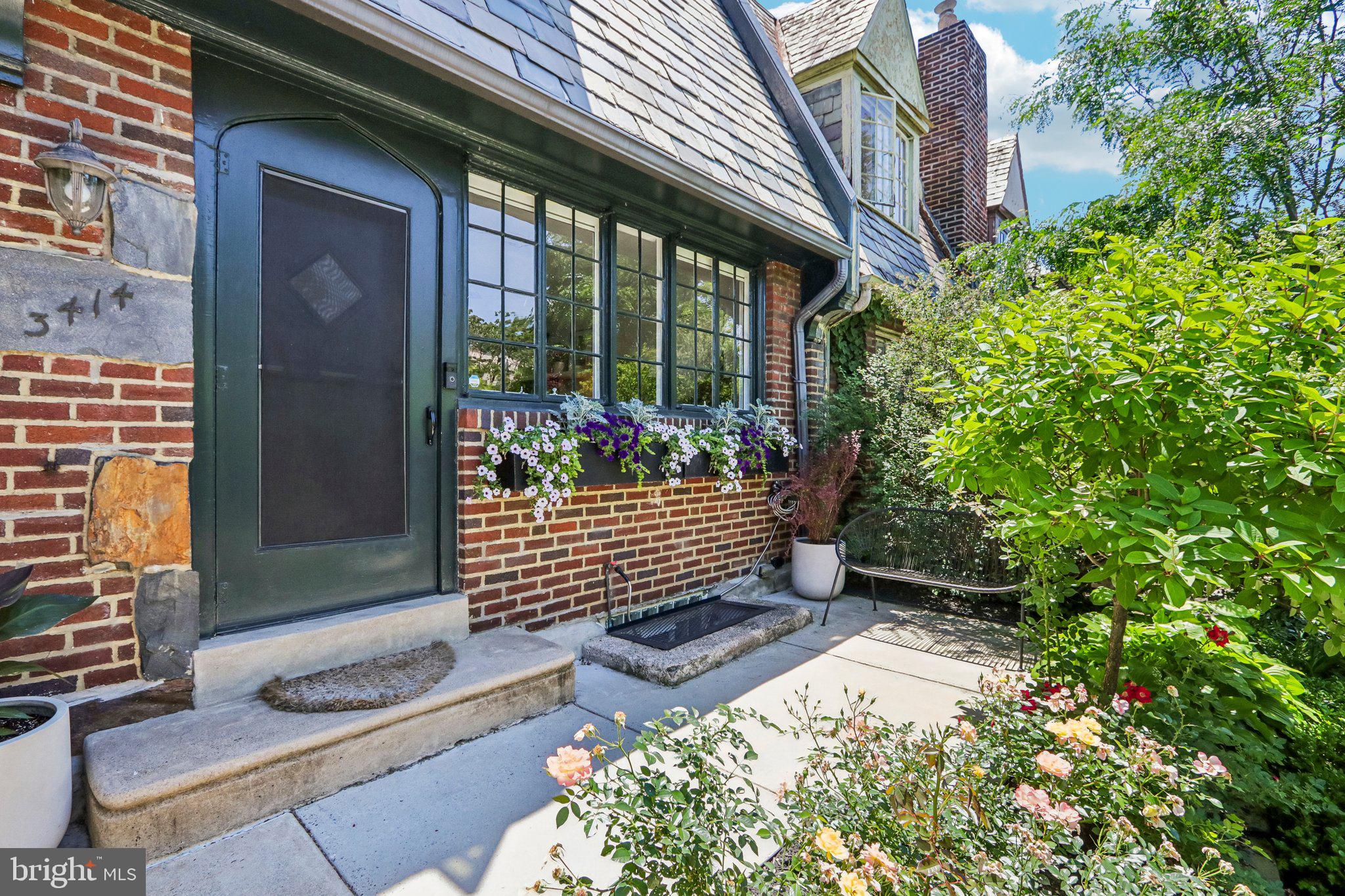 3414 W PENN STREET
