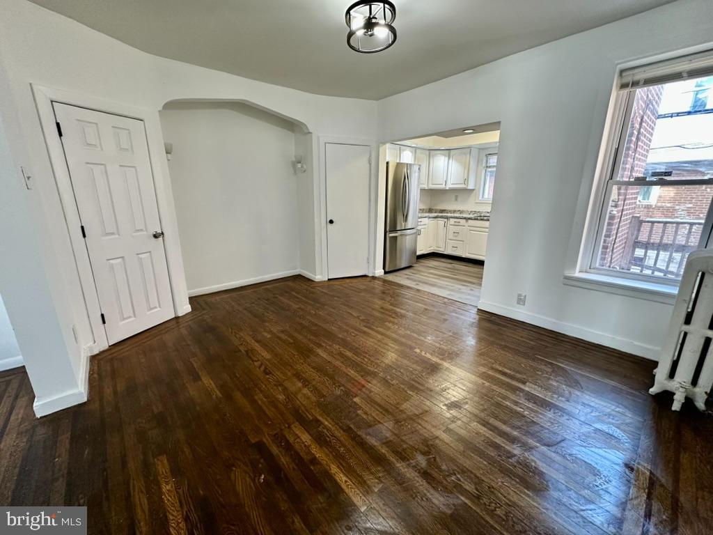 MAYFAIR (EAST) - Residential