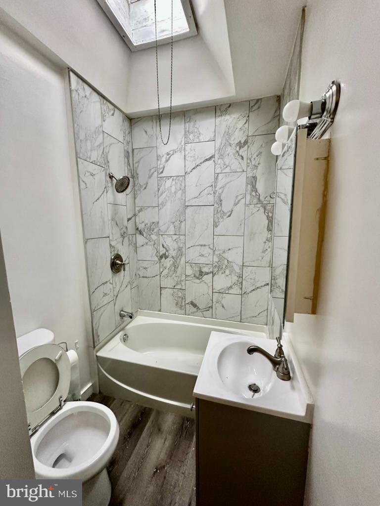 MAYFAIR (EAST) - Residential