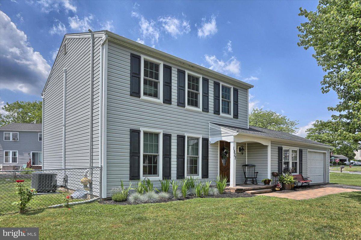 CROOKED HILL FARMS - Residential