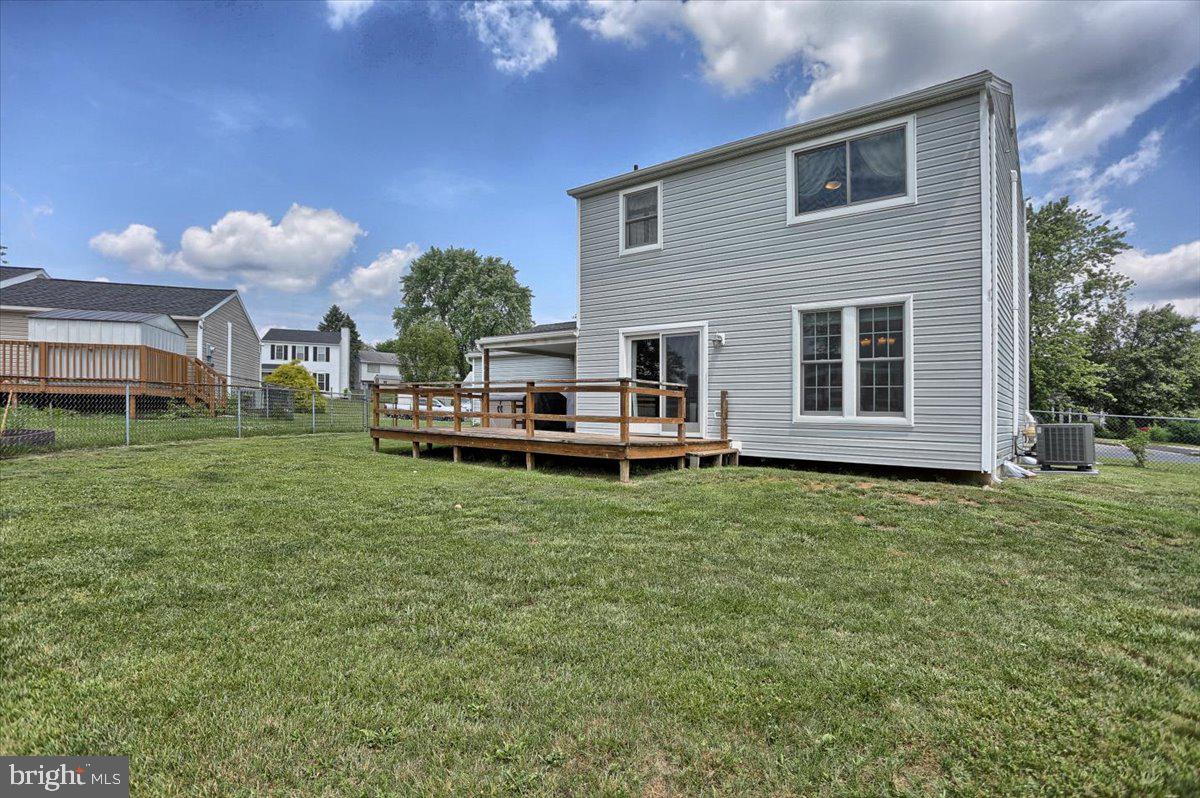 CROOKED HILL FARMS - Residential