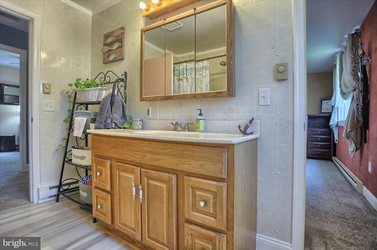 CROOKED HILL FARMS - Residential