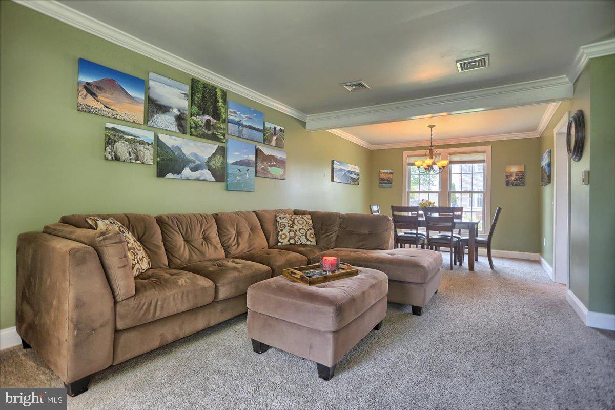 CROOKED HILL FARMS - Residential