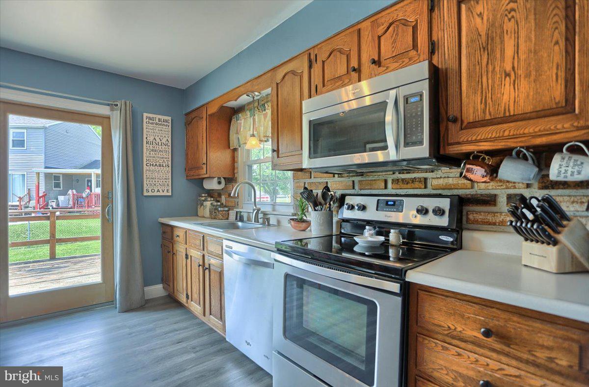CROOKED HILL FARMS - Residential