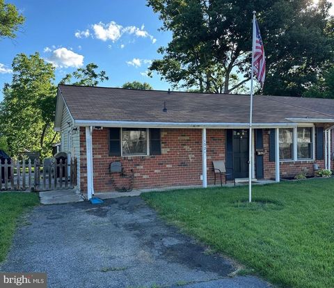 Townhouse For Rent - 1321 Greyswood Road<br/> ODENTON, MD 21113