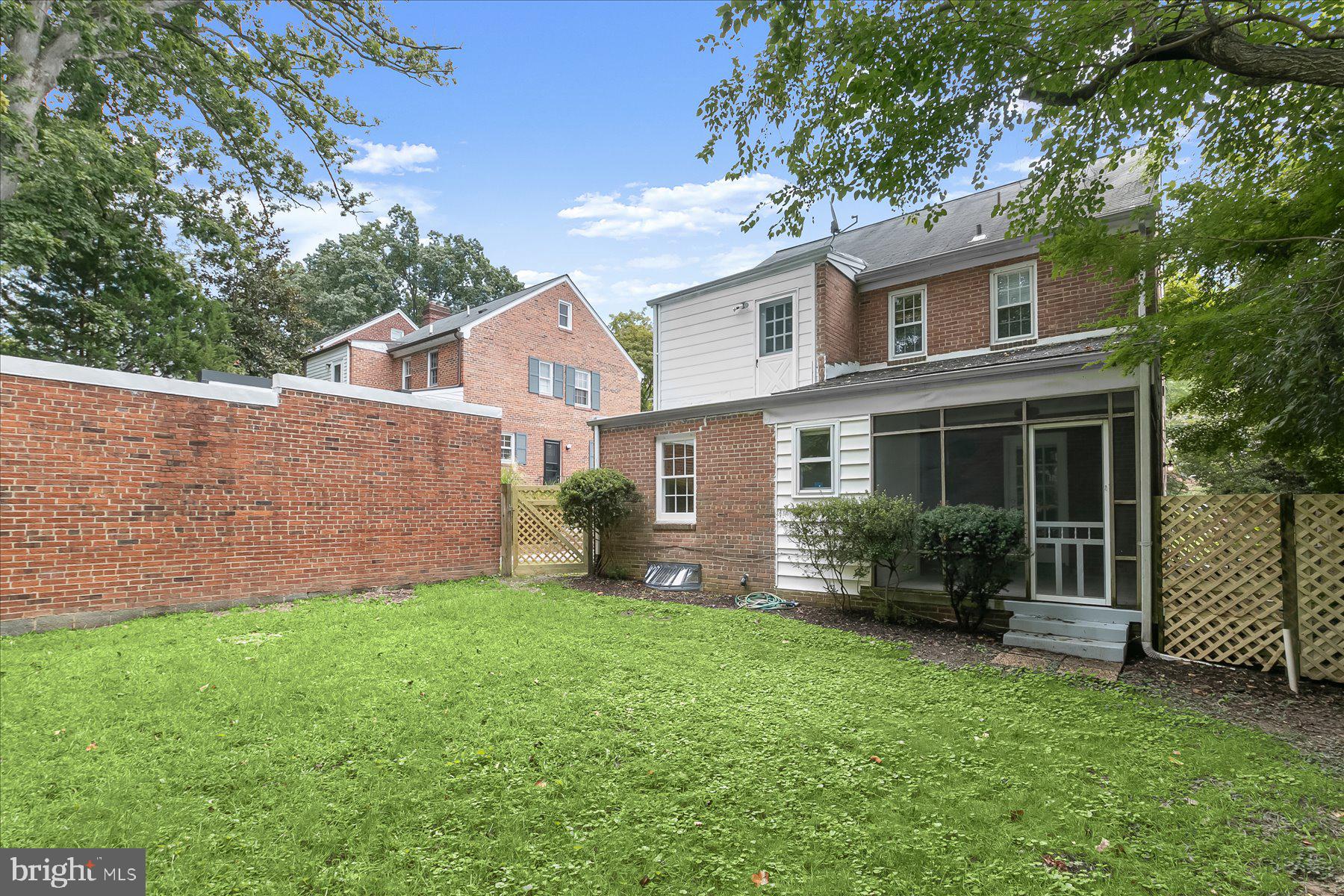 2925 KANAWHA STREET NW
