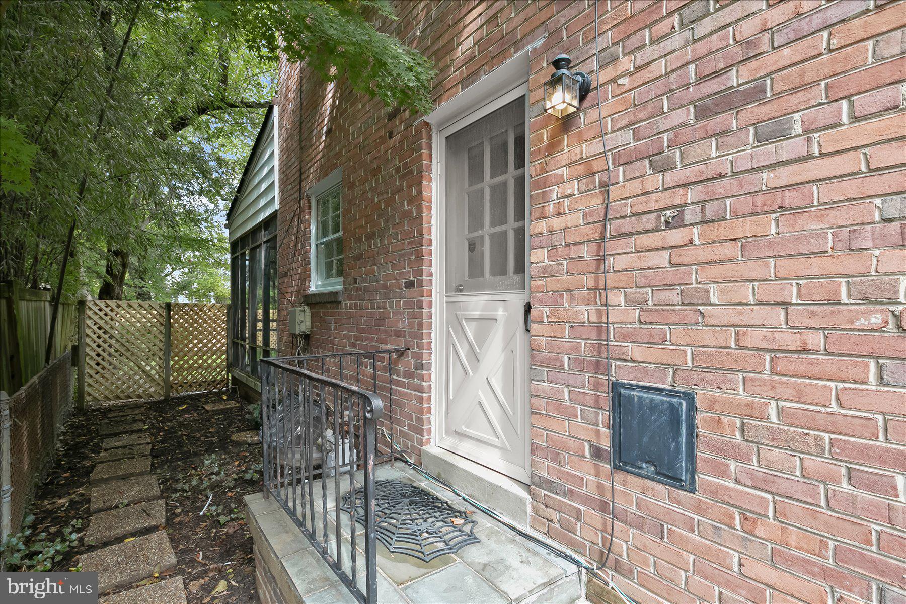 2925 KANAWHA STREET NW