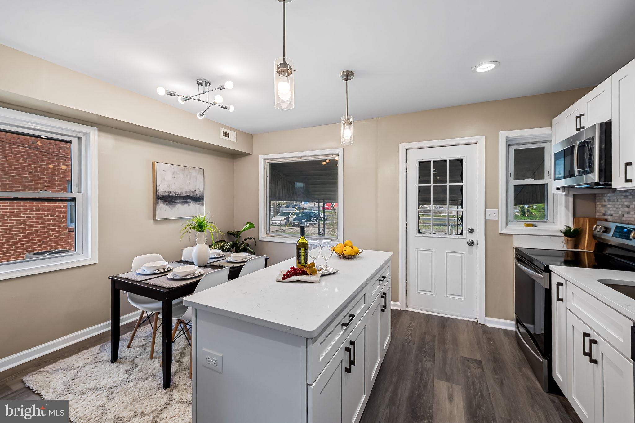 GRAY MANOR HOMES - Residential