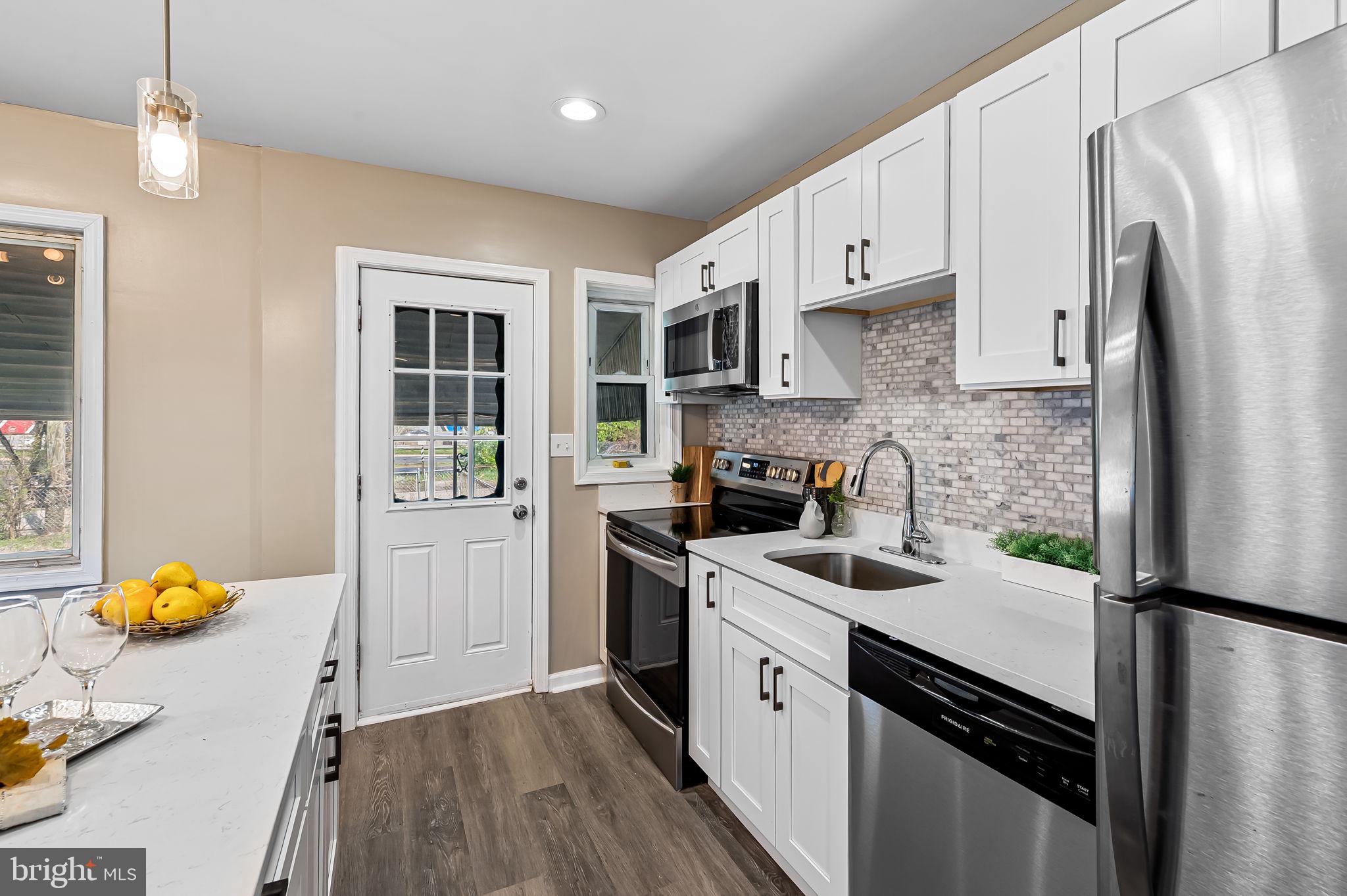 GRAY MANOR HOMES - Residential