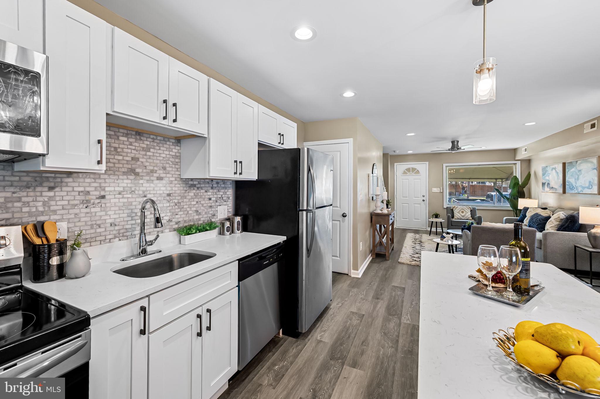 GRAY MANOR HOMES - Residential