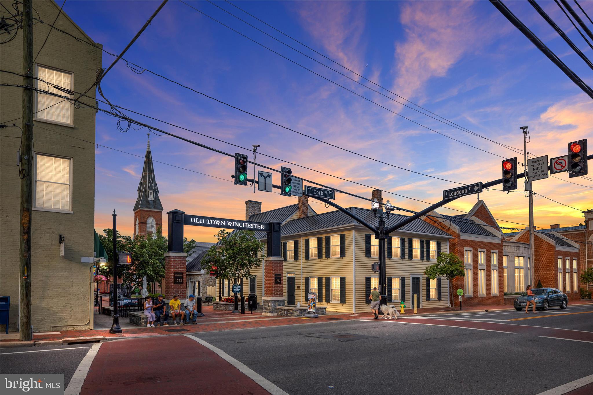 ABRAMS POINTE - Residential