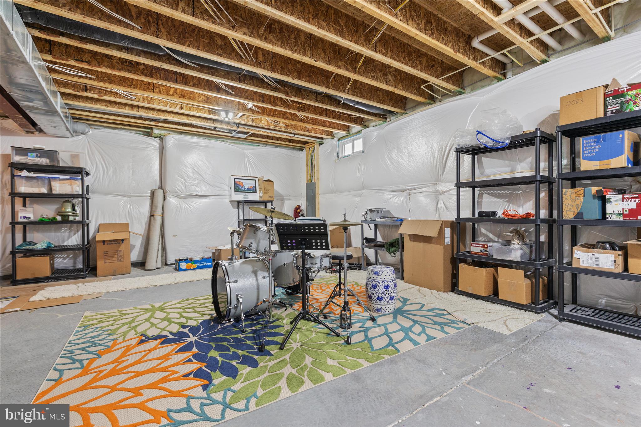 ABRAMS POINTE - Residential