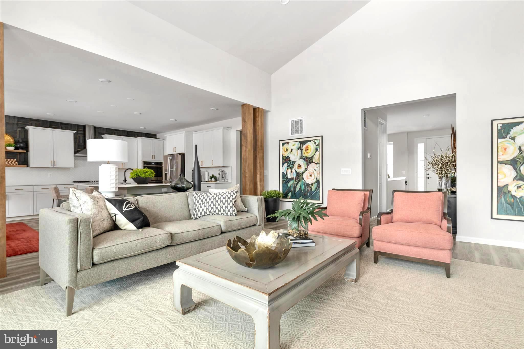 ABRAMS POINTE - Residential