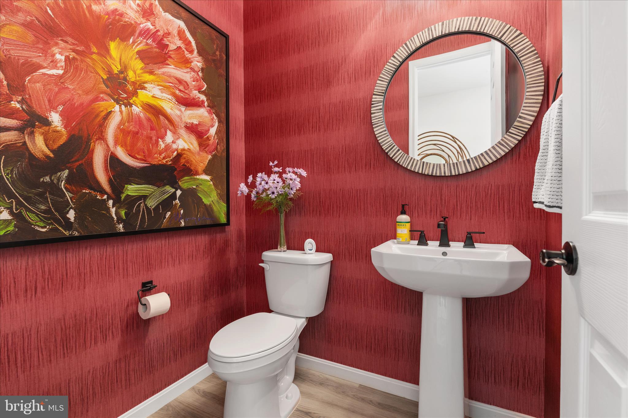 ABRAMS POINTE - Residential