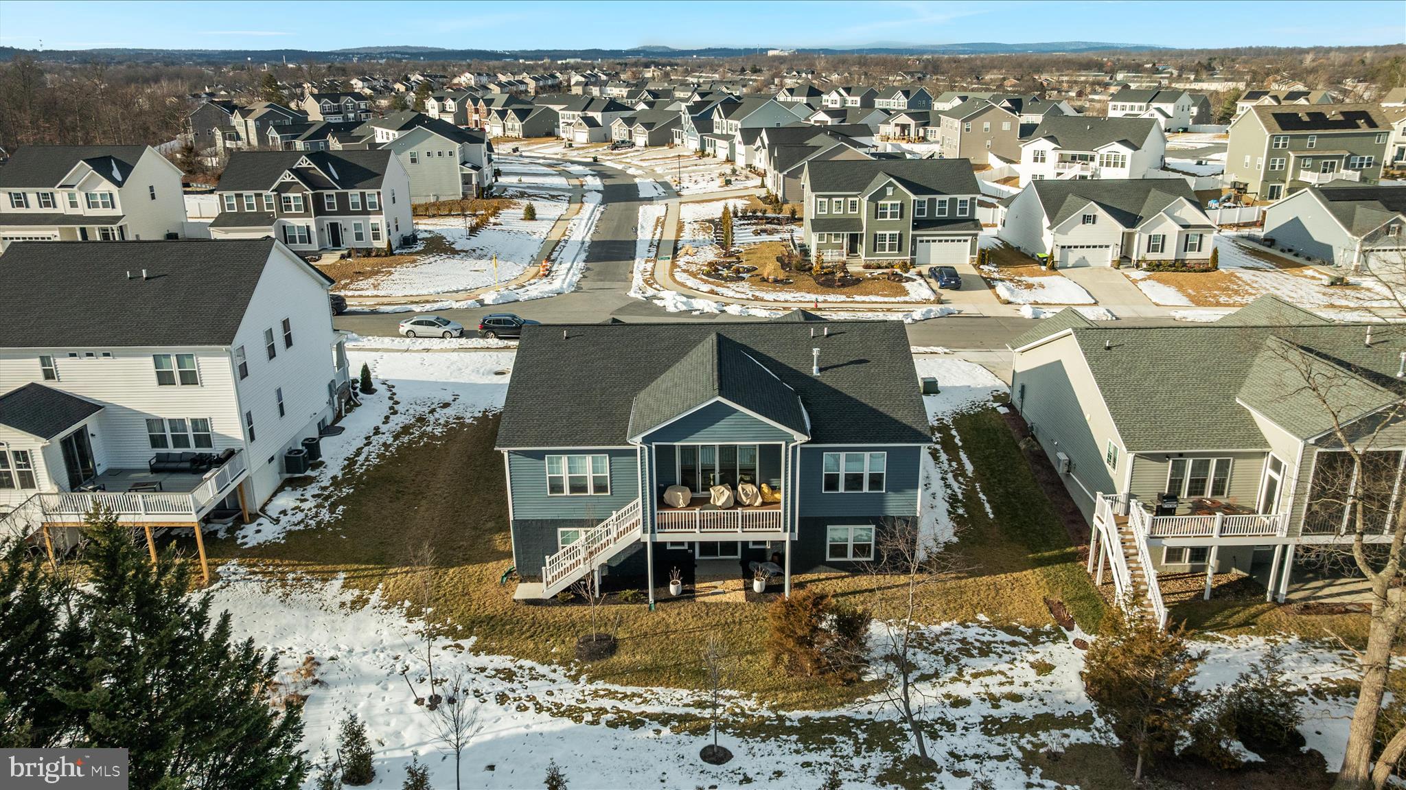 ABRAMS POINTE - Residential