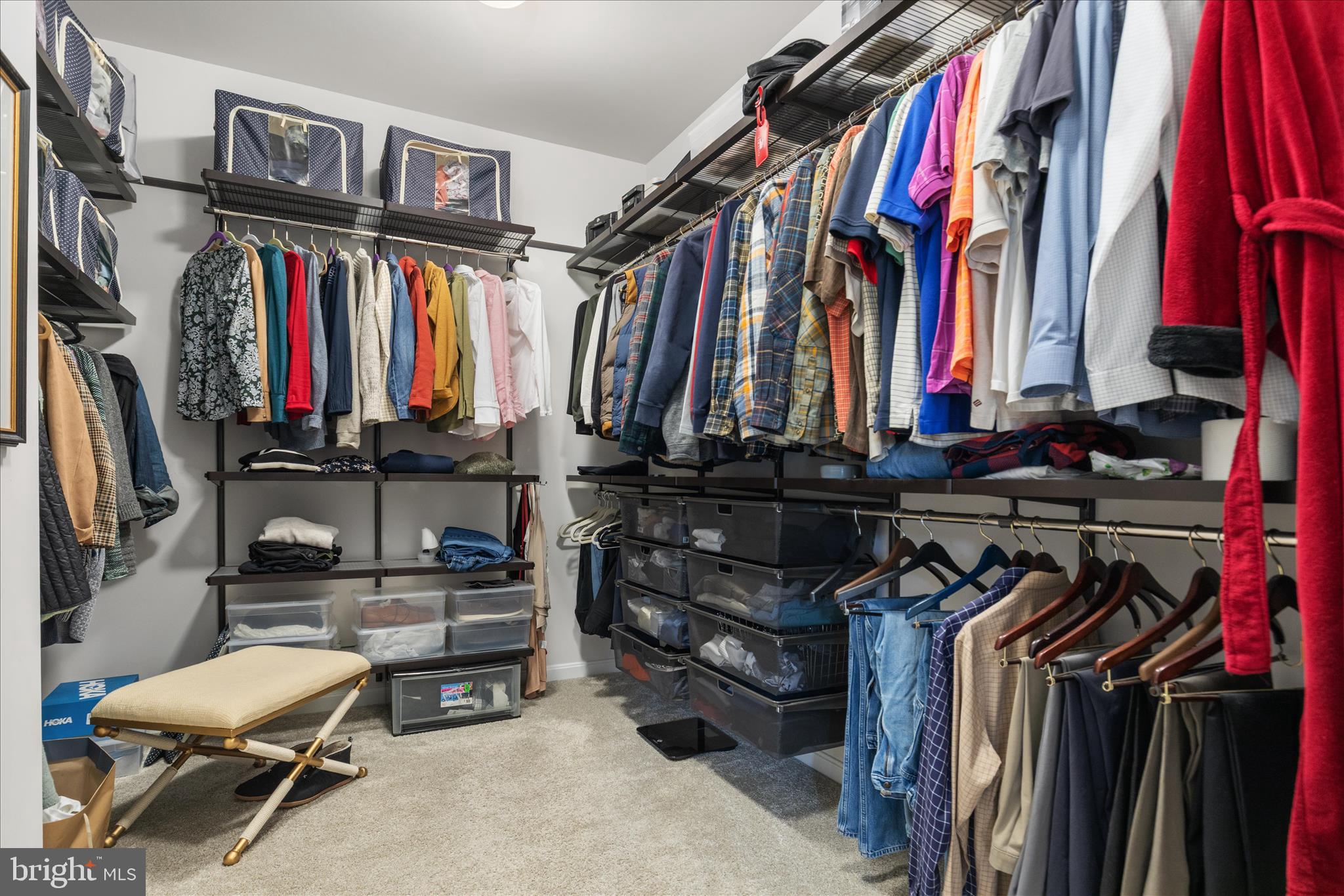 ABRAMS POINTE - Residential