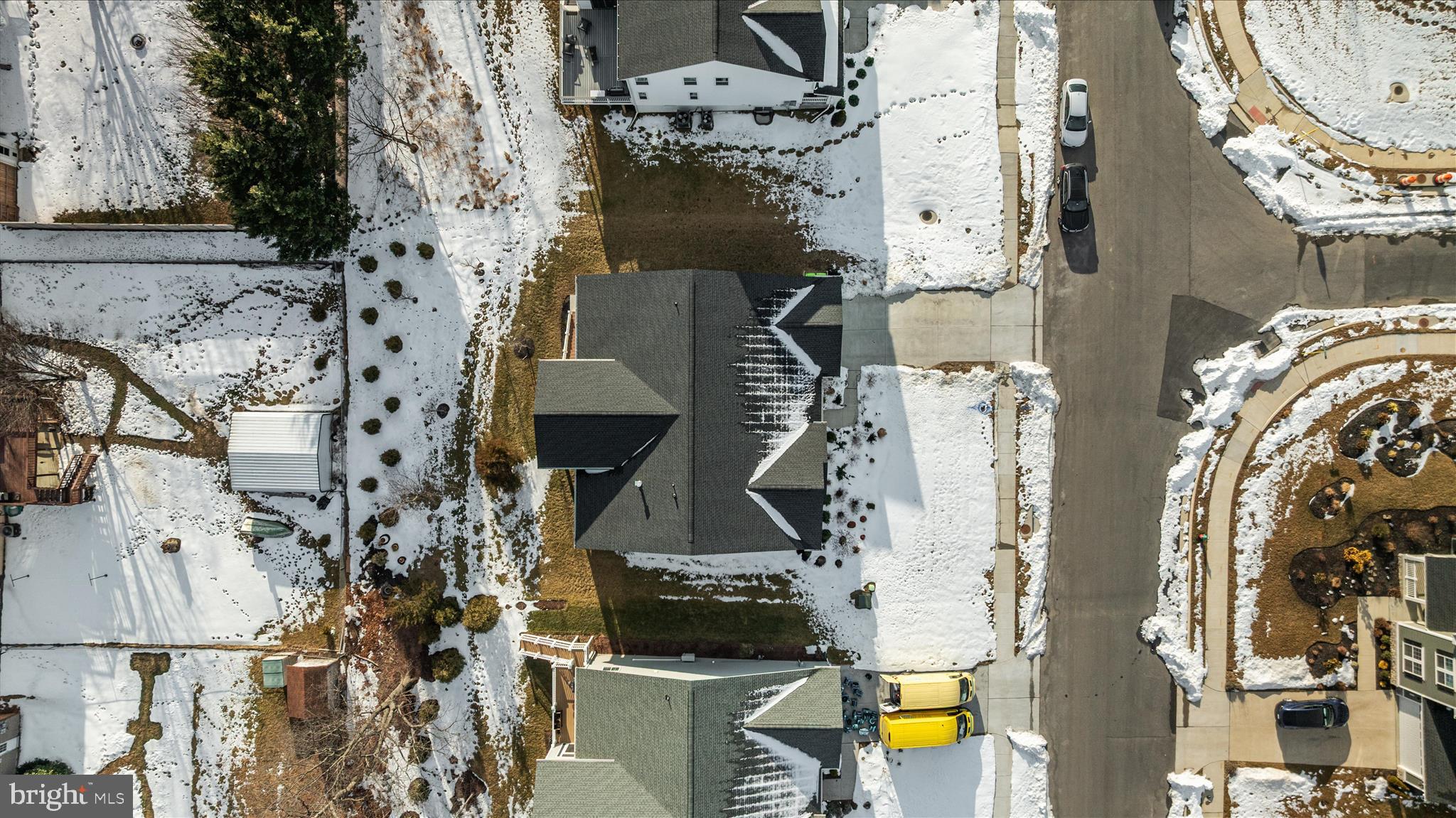 ABRAMS POINTE - Residential