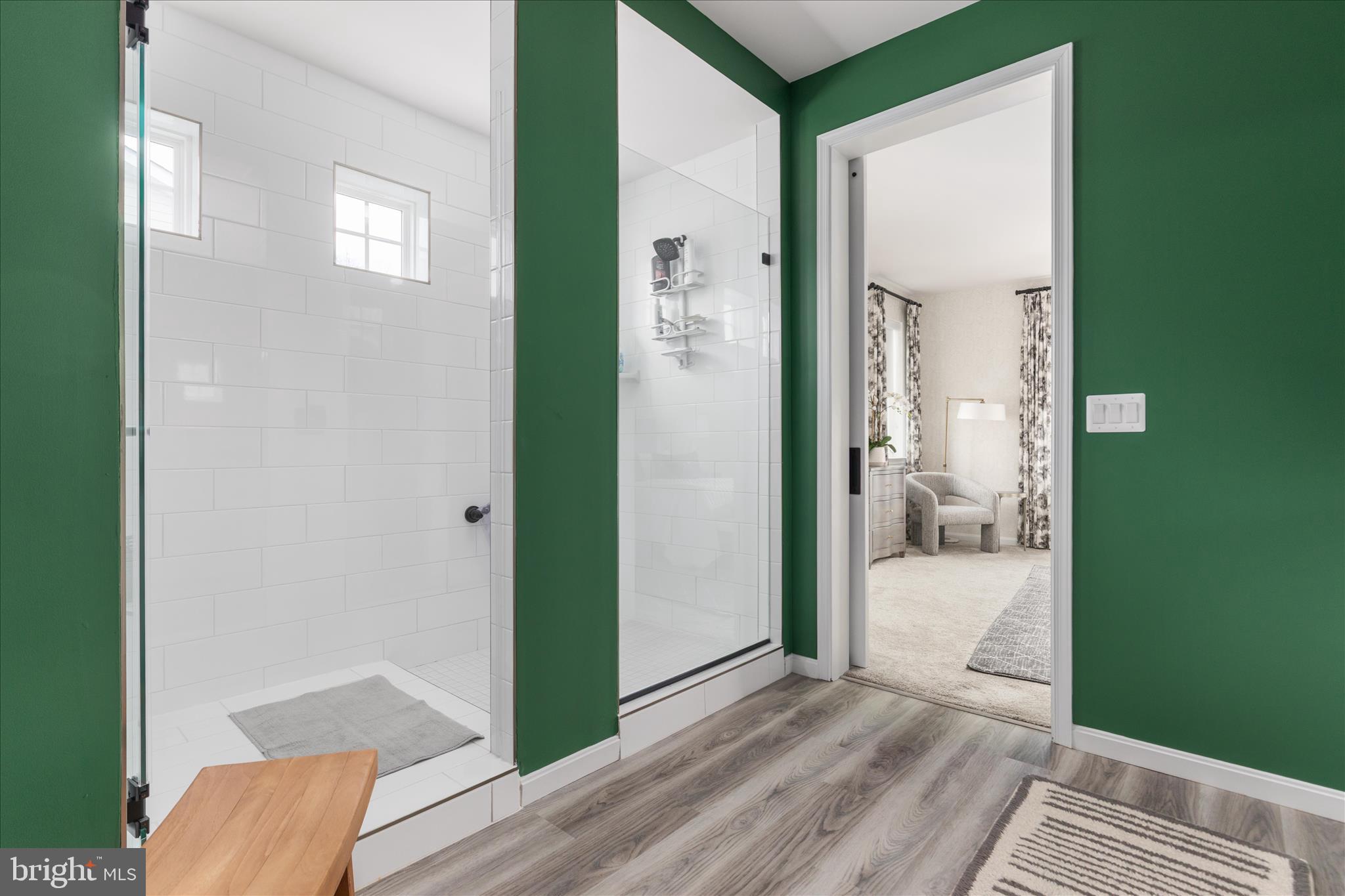 ABRAMS POINTE - Residential