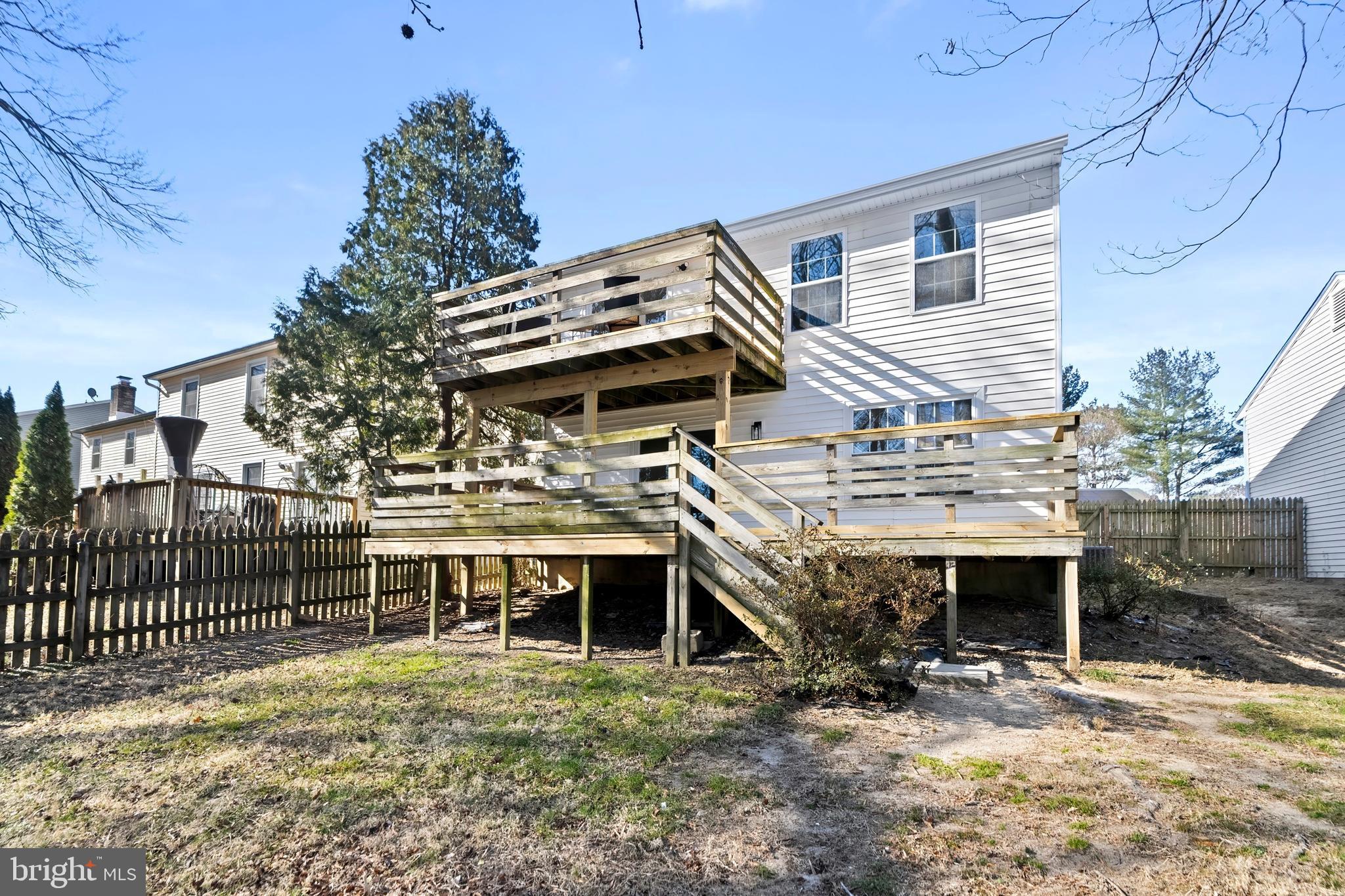 HARBOUR OAKS - Residential