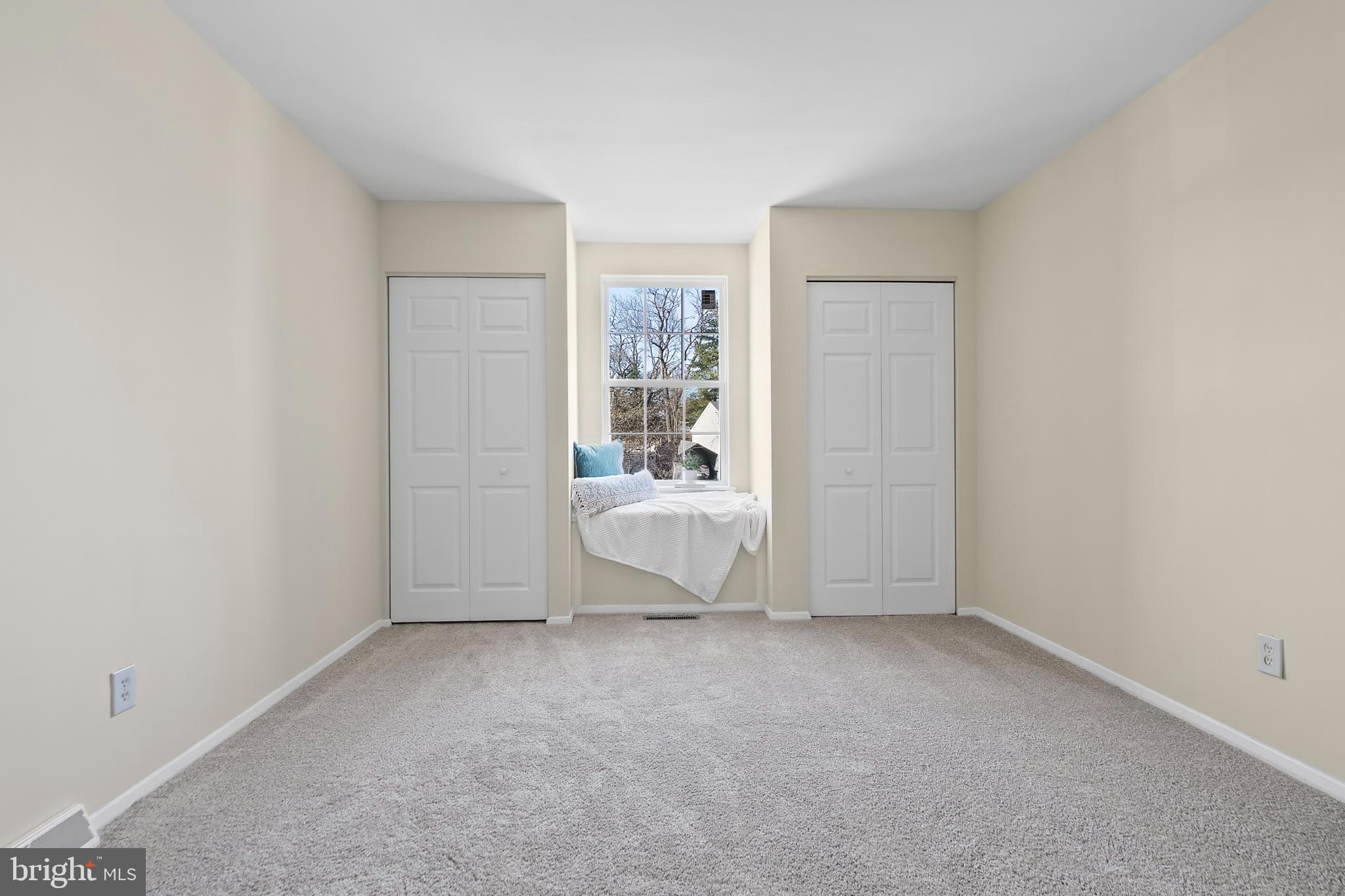 HARBOUR OAKS - Residential