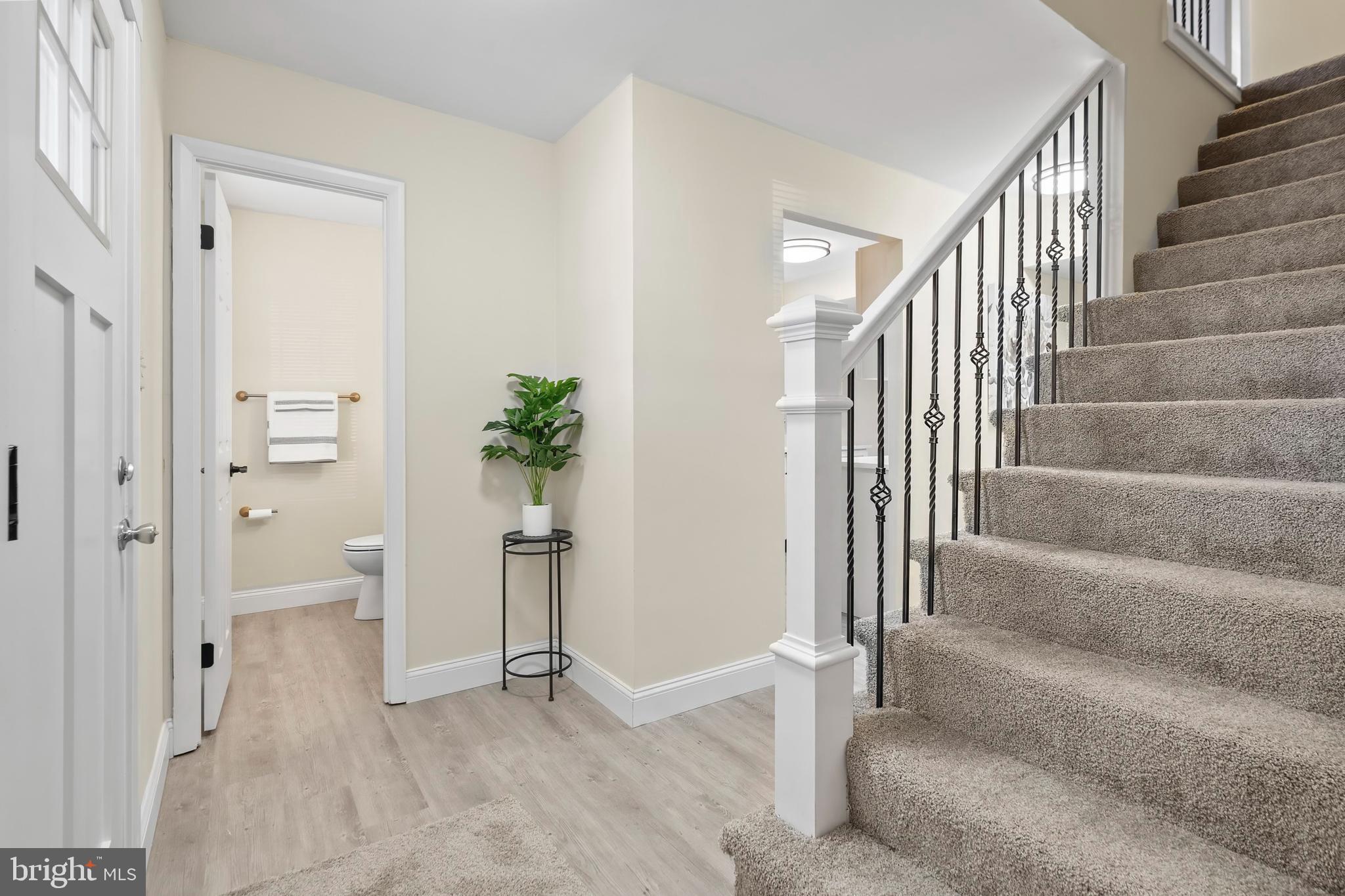 HARBOUR OAKS - Residential