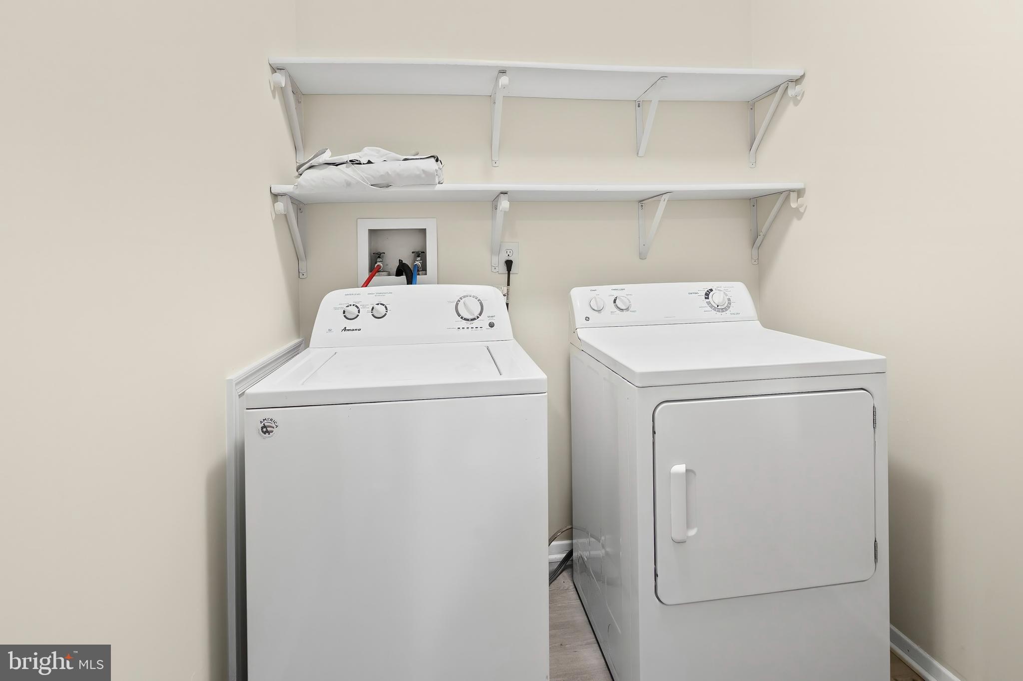 HARBOUR OAKS - Residential