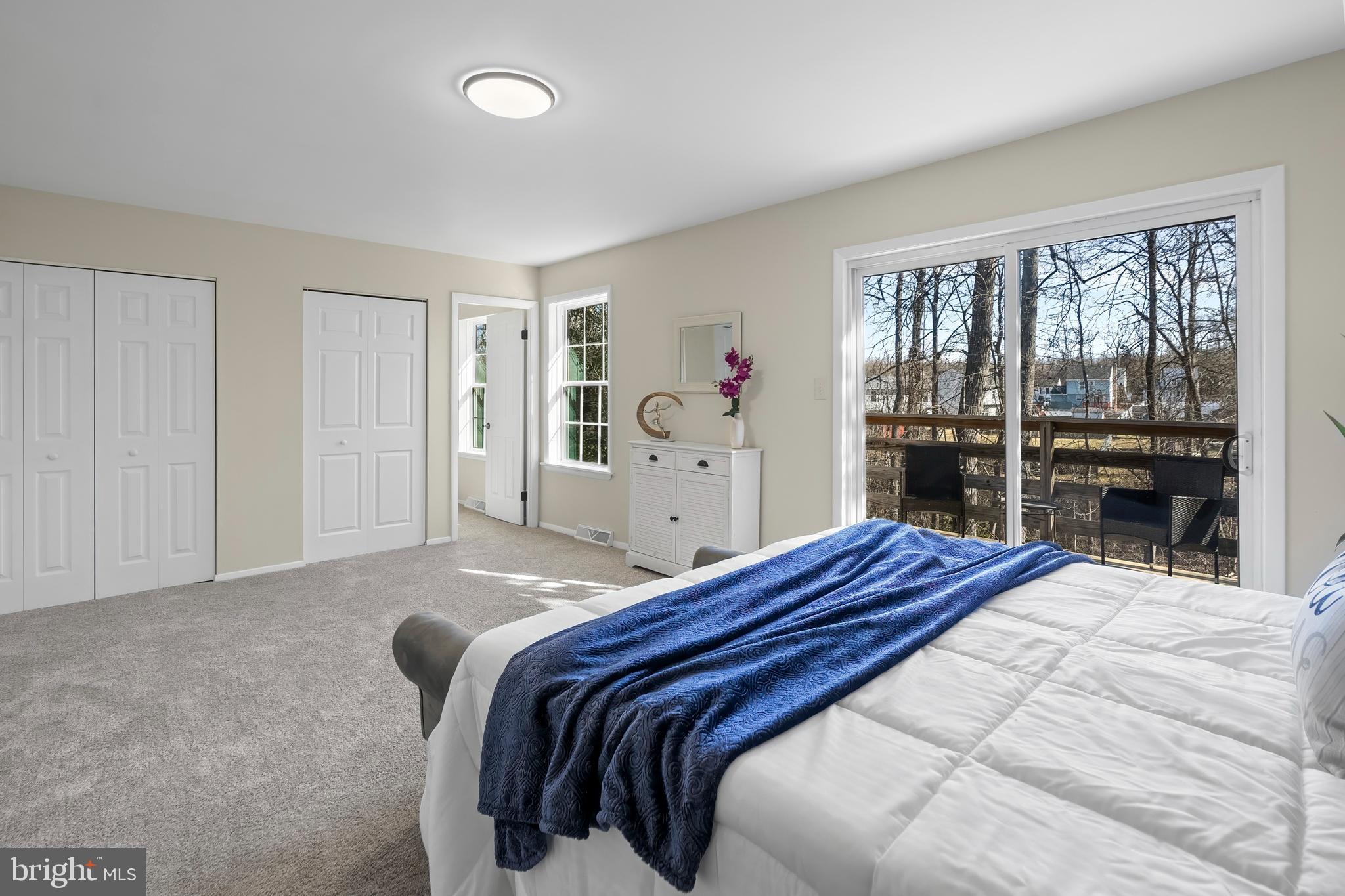 HARBOUR OAKS - Residential